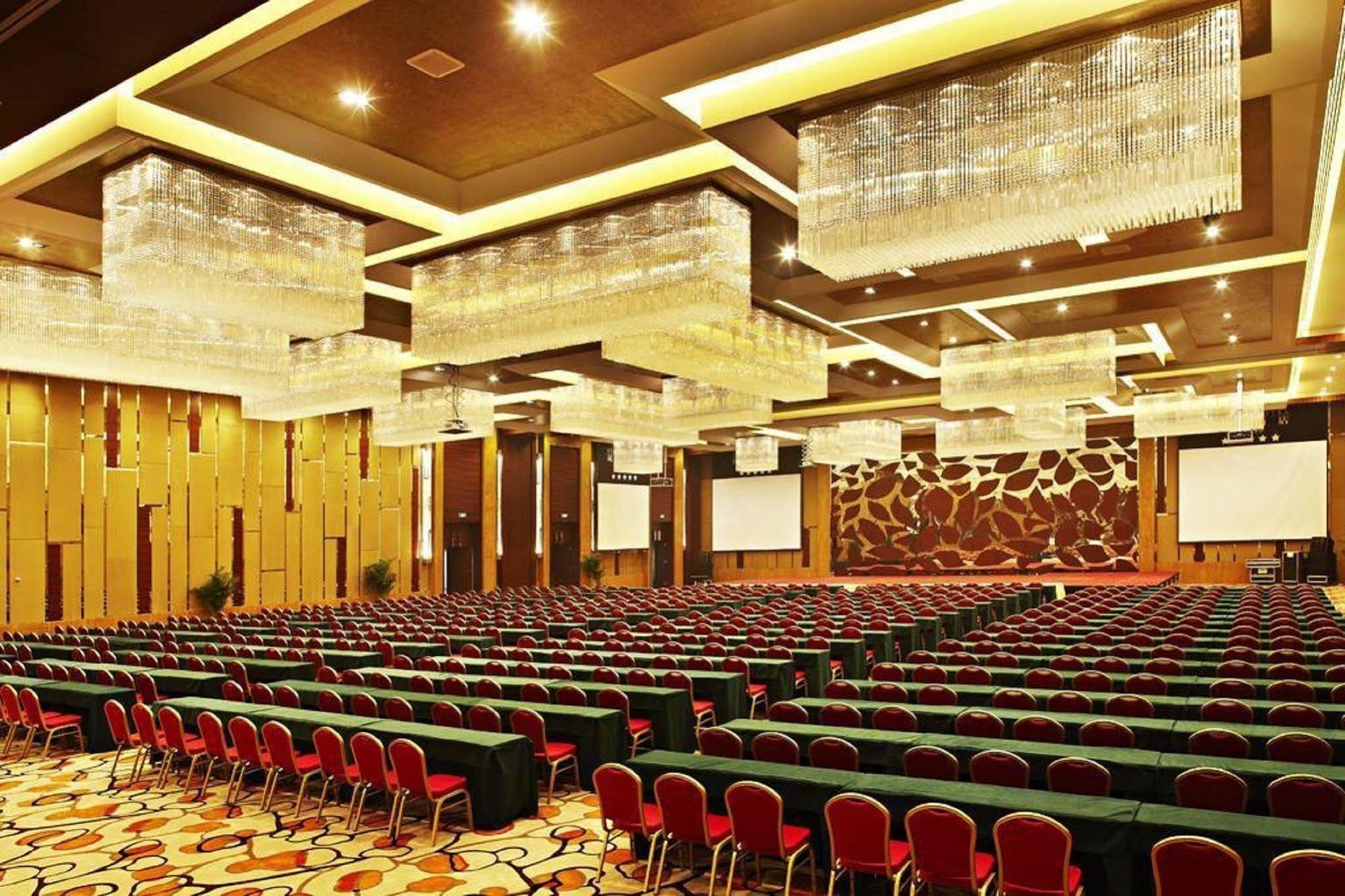Kun Tai Glory Hotel Beijing Wangjing Екстериор снимка
