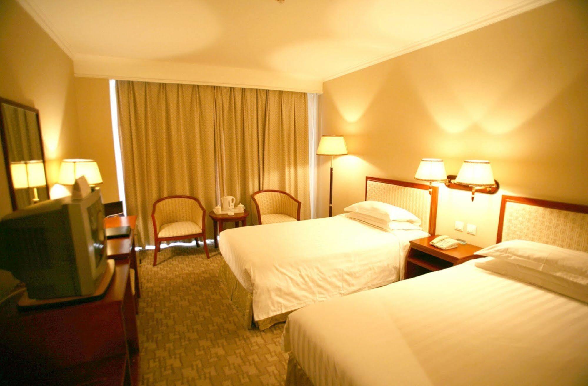 Kun Tai Glory Hotel Beijing Wangjing Екстериор снимка